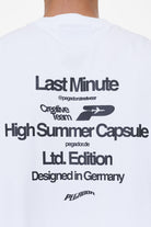 Pegador Caesar Boxy Tee White Detailshot aus der Last Minute Kollektion für Herren