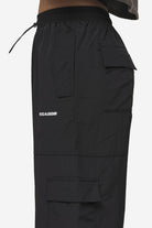 Pegador Yuri Tracksuit Pants Black Detailshot aus der Most Alive Kollektion für DaHerren