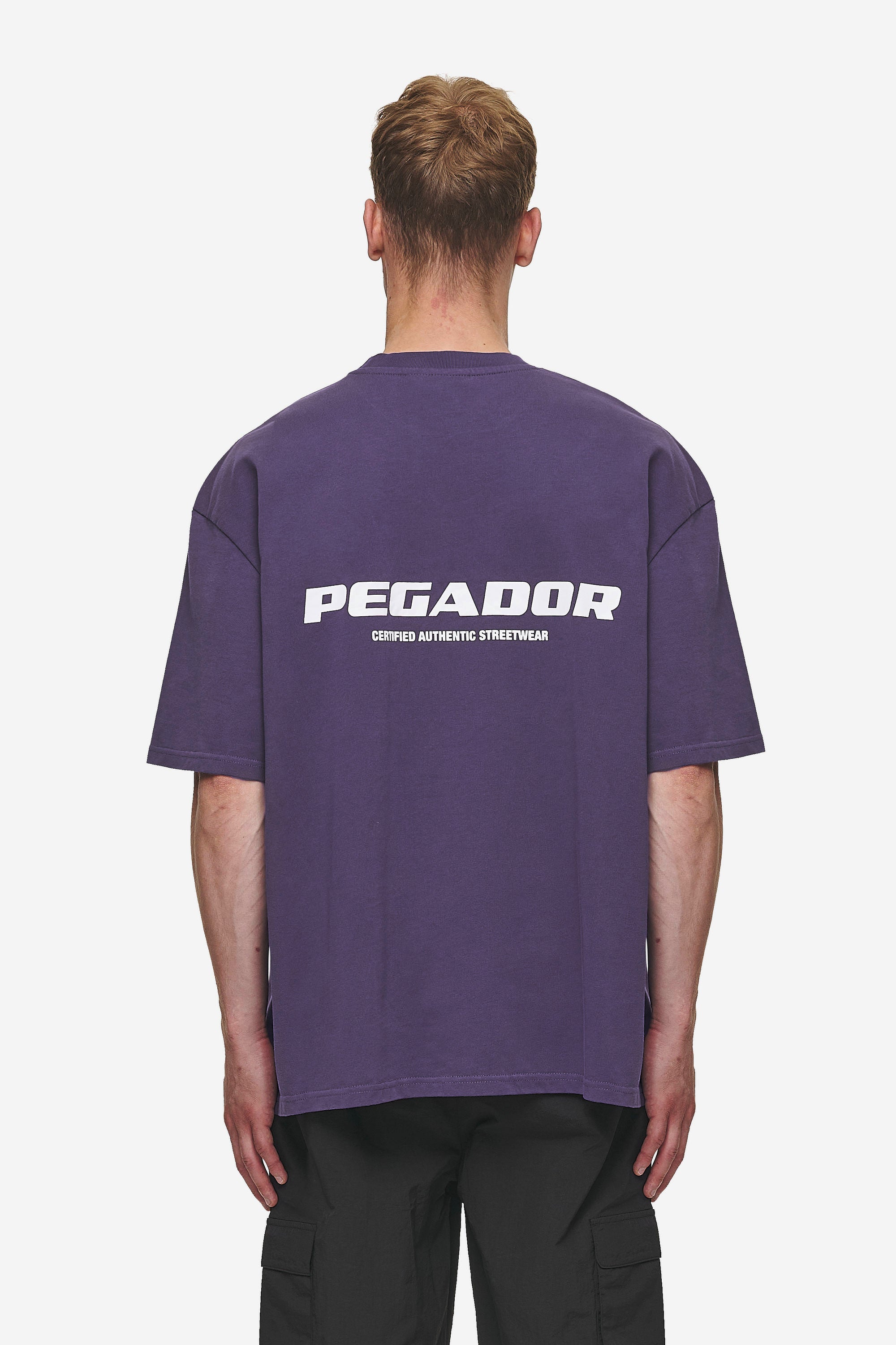 Pegador Colne Logo Oversized Tee Washed Deep Purple White Hauptansicht aus der Most Alive Kollektion für Herren