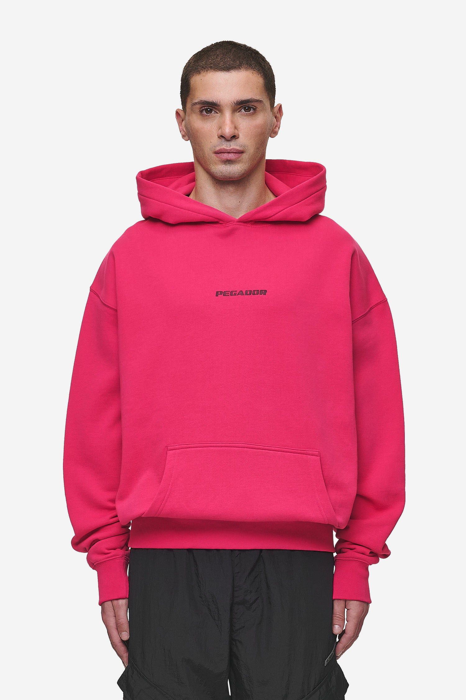 Pegador Colne Logo Oversized Hoodie Washed Virtual Pink Black Seitenansicht aus der Most Alive Kollektion für Herren