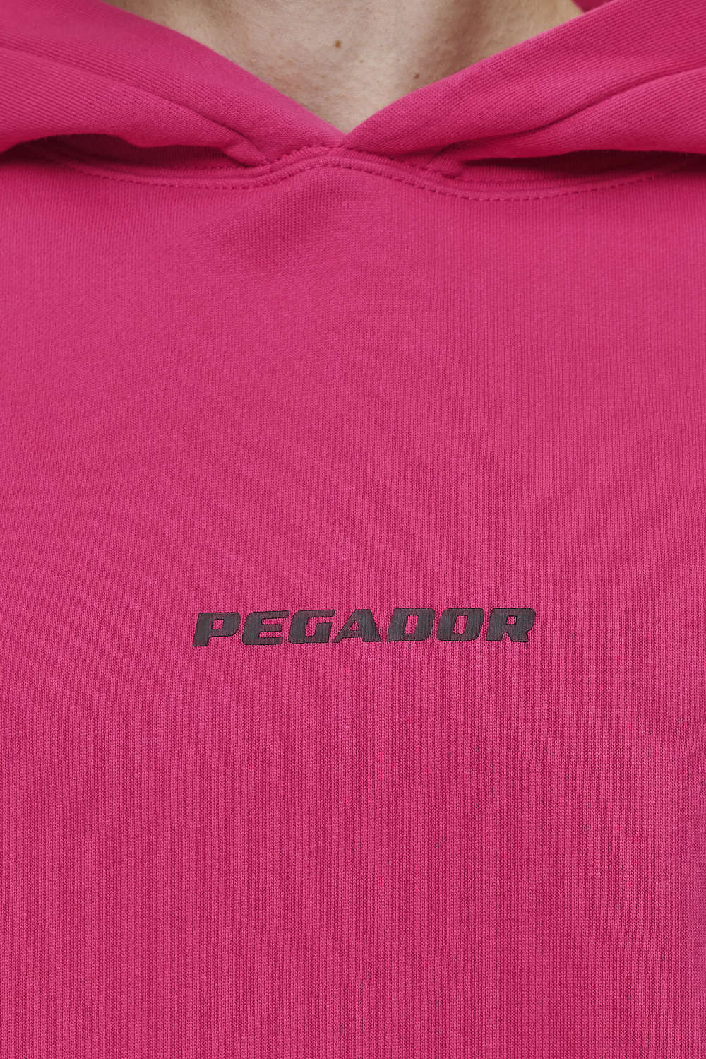 Pegador Colne Logo Oversized Hoodie Washed Virtual Pink Black Detailshot aus der Most Alive Kollektion für Herren