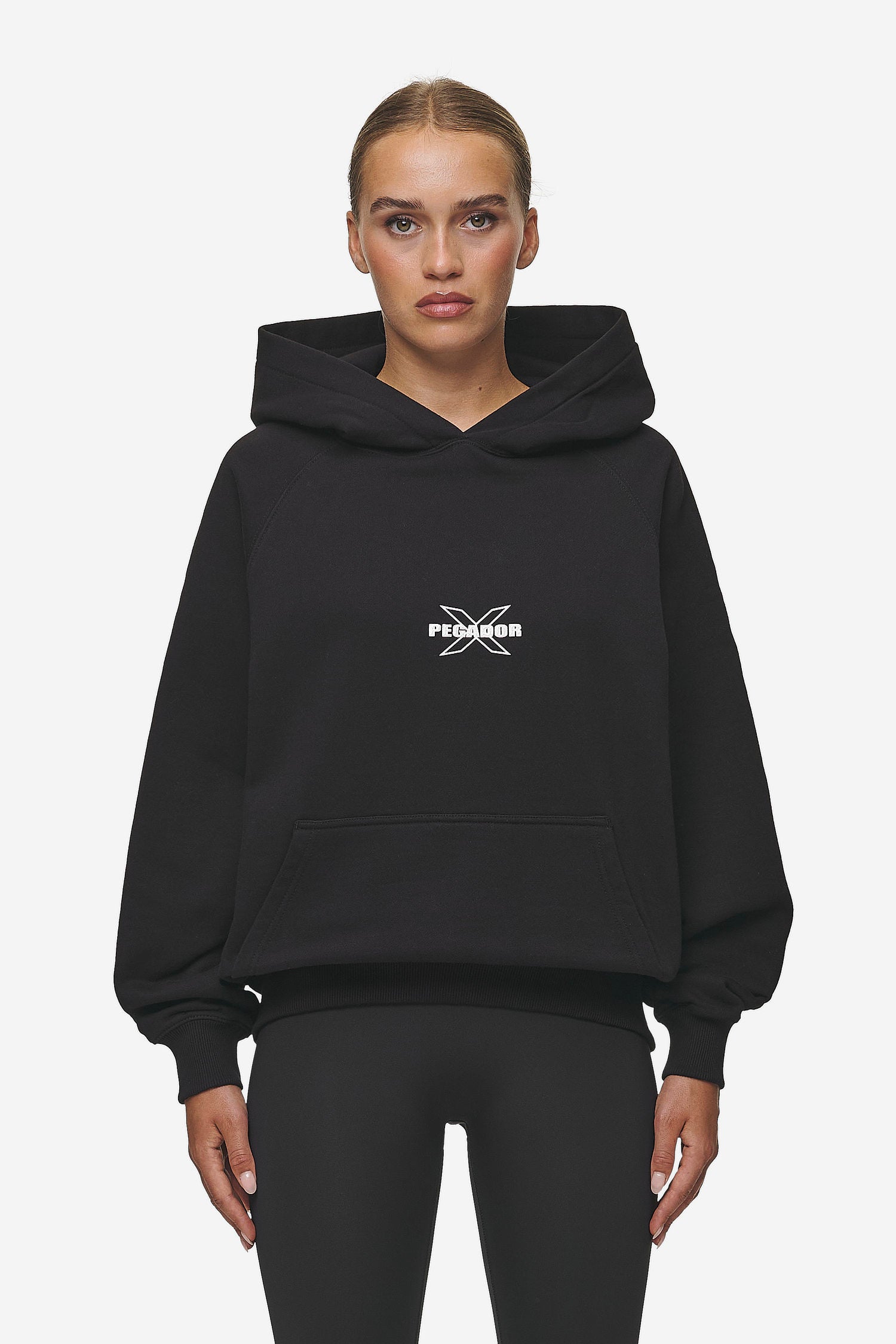 Pegador Belly Oversized Hoodie Washed Black Seitenansicht aus der Most Alive Kollektion für DaHerren