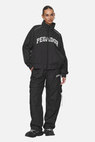 Pegador Bulman Tracksuit Jacket Black Ganzkörper Bild aus der Never Too Late Kollektion für DaHerren