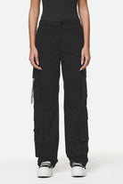 Pegador Tanami Wide Cargo Pants Black Seitenansicht aus der Never Too Late Kollektion für DaHerren