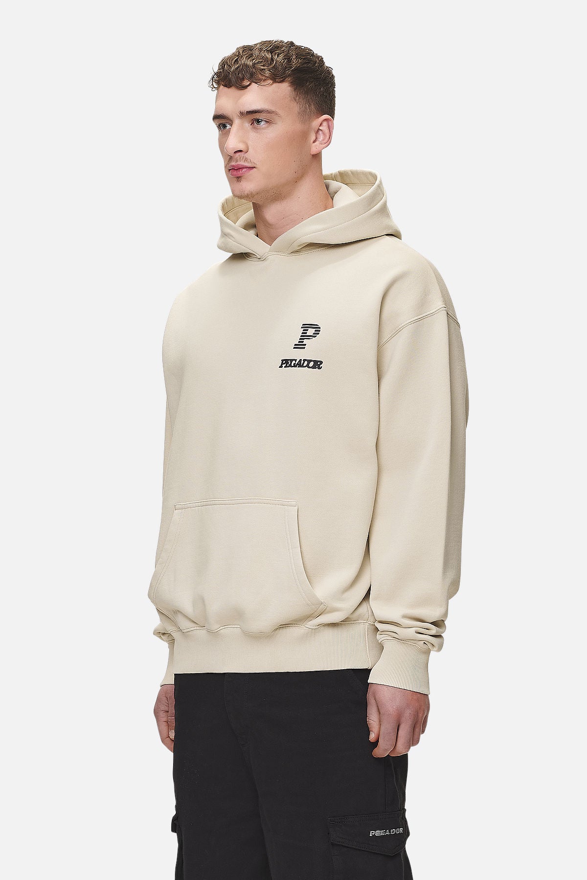 Pegador Baldock Oversized Hoodie Washed Desert Sand Gegenansicht aus der Never Too Late Kollektion für Herren