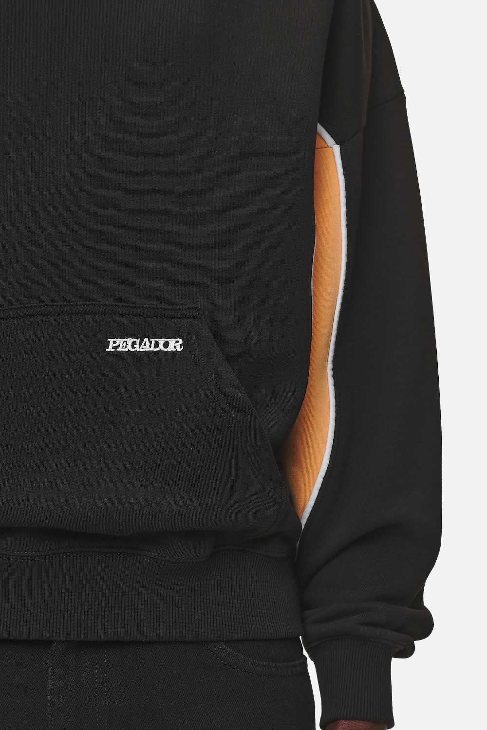 Pegador Farro Boxy Hoodie Washed Black Detailshot aus der Never Too Late Kollektion für Herren