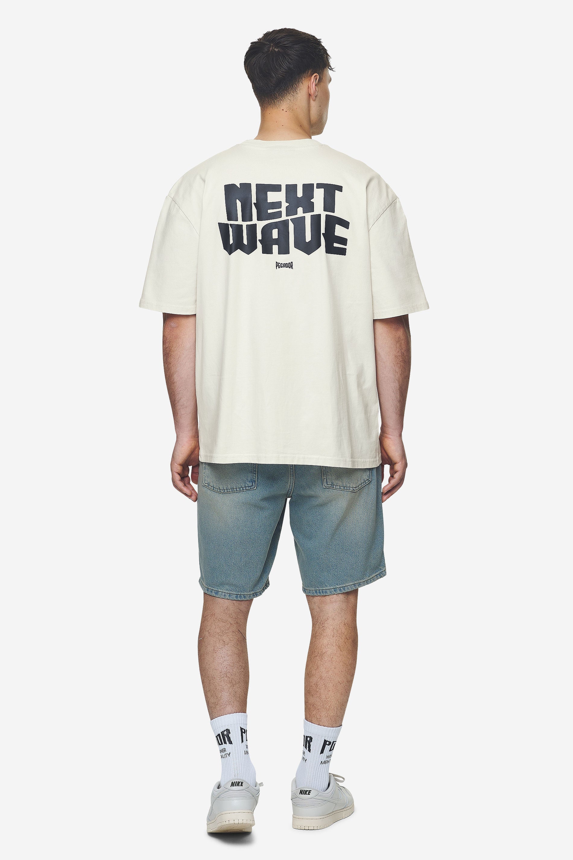 Pegador Dacko Oversized Tee Washed Salty Cream Black Hauptansicht aus der Next Wave Kollektion für Herren