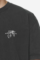 Pegador Goret Oversized Tee Vintage Black Detailshot aus der Next Wave Kollektion für Herren
