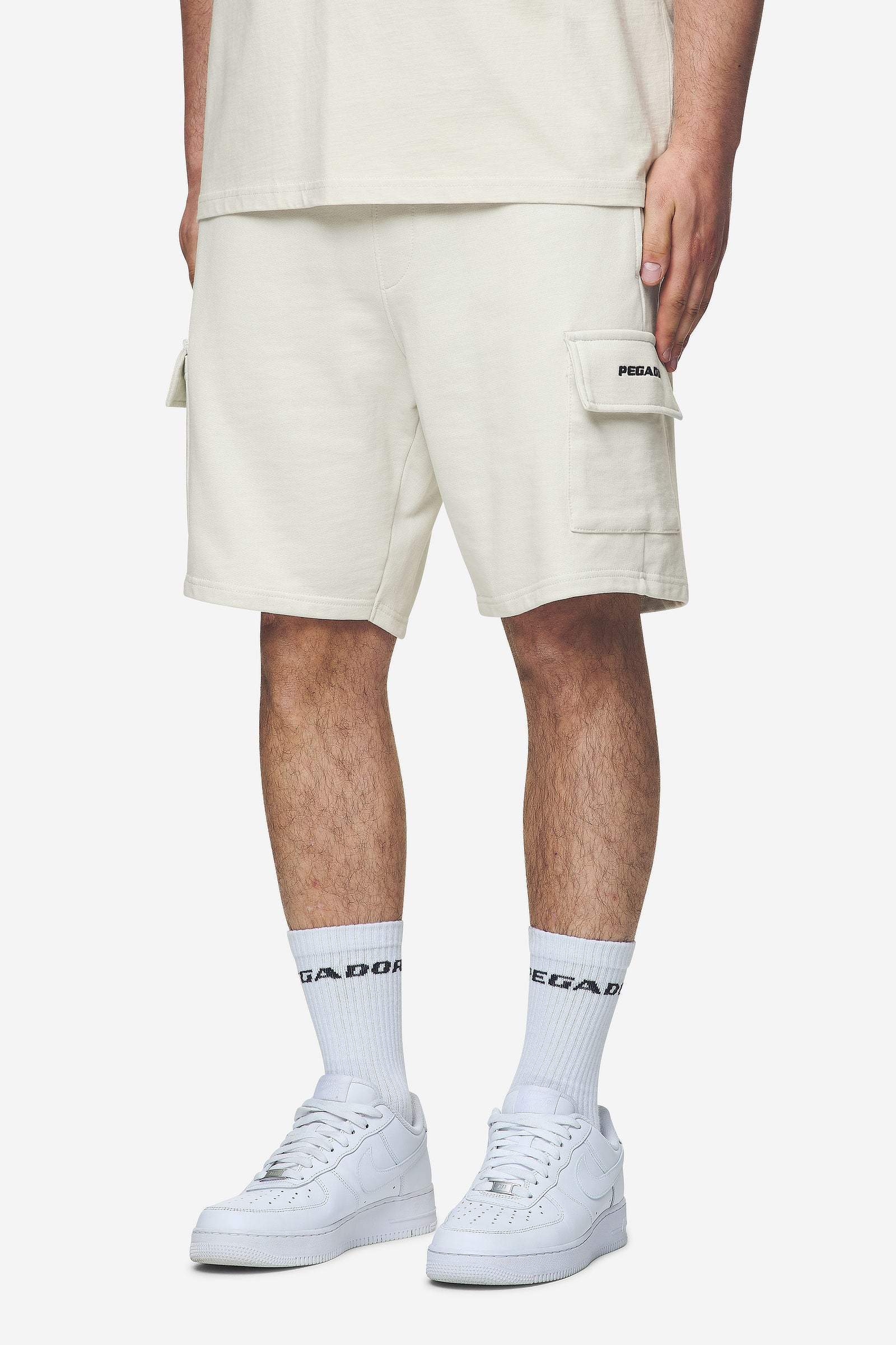 Pegador Otega Terry Cargo Shorts Washed Salty Cream Hauptansicht aus der Next Wave Kollektion für Herren