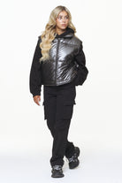 Pegador Angel Puffer Vest Dark Chrome Ganzkörper Bild aus der PEGADOR® Outerwear 23 Kollektion für DaHerren