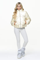 Pegador Royal Marble Puffer Jacket Bone White Fossil Taupe Seitenansicht aus der PEGADOR® Outerwear 23 Kollektion für DaHerren