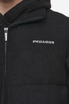 Pegador Bardon Cord Puffer Vest Black Detailshot aus der PEGADOR® Outerwear 24 Kollektion für Herren