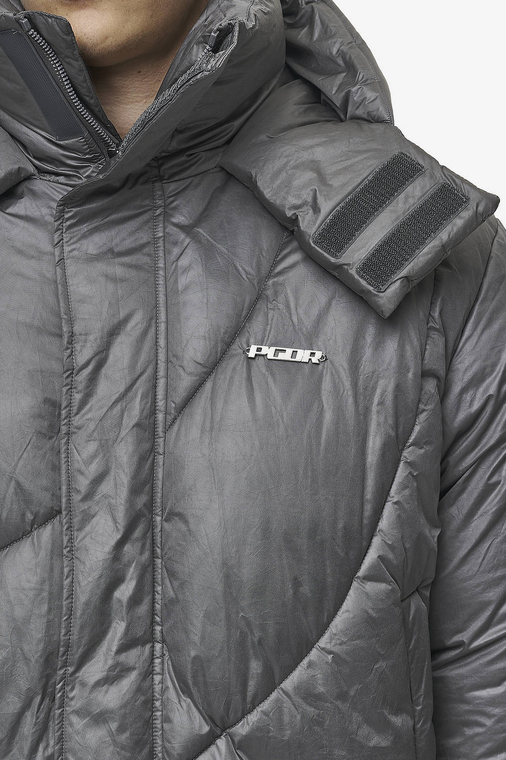 Pegador Henry Vintage Oversized Puffer Jacket Anthracite Detailshot aus der PEGADOR® Outerwear 24 Kollektion für Herren