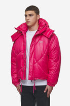 Pegador Henry Vintage Oversized Puffer Jacket Virtual Pink Gegenansicht aus der PEGADOR® Outerwear 24 Kollektion für Herren