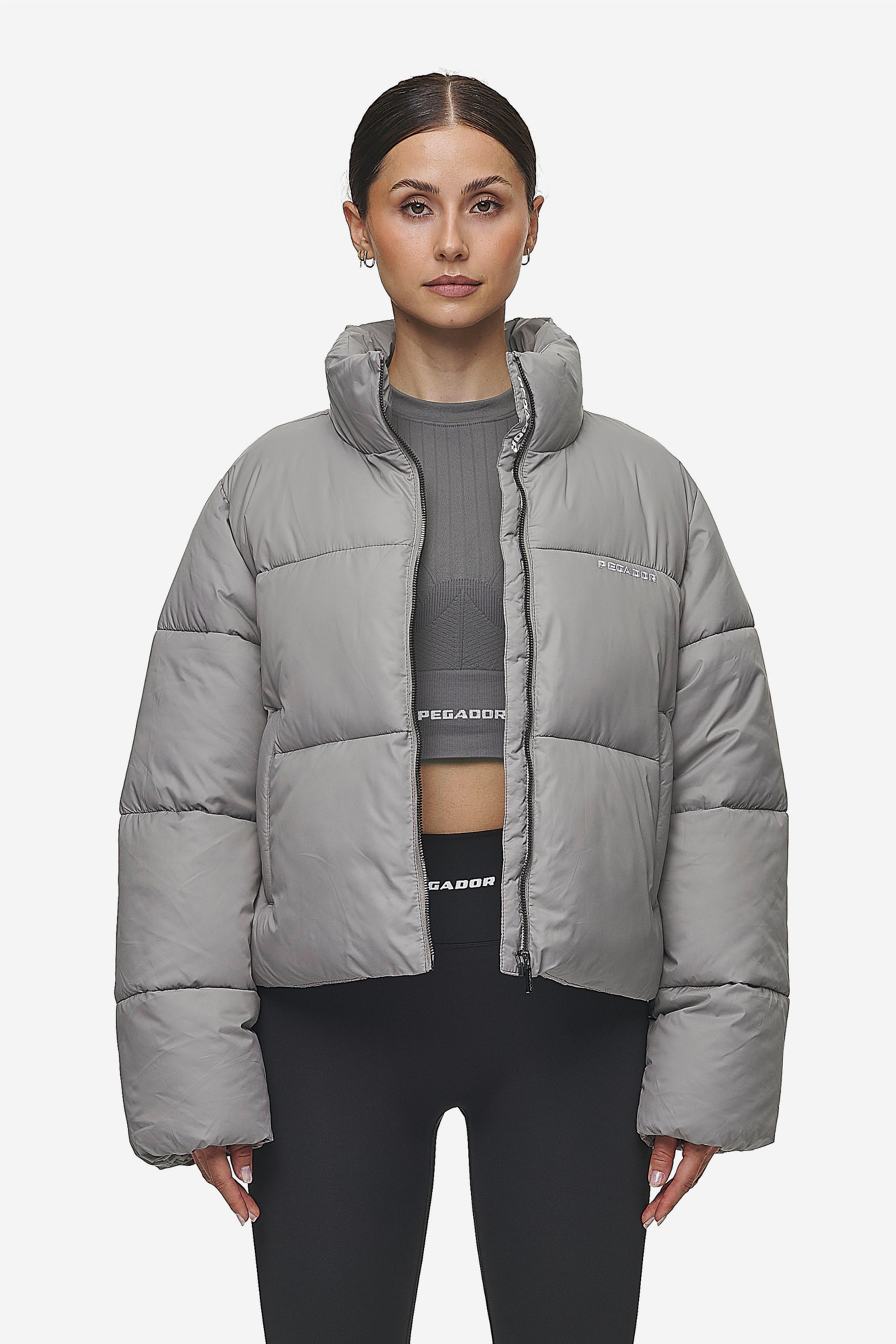 Pegador Georgia Puffer Jacket Rock Grey Hauptansicht aus der PEGADOR® Outerwear 24 Kollektion für DaHerren