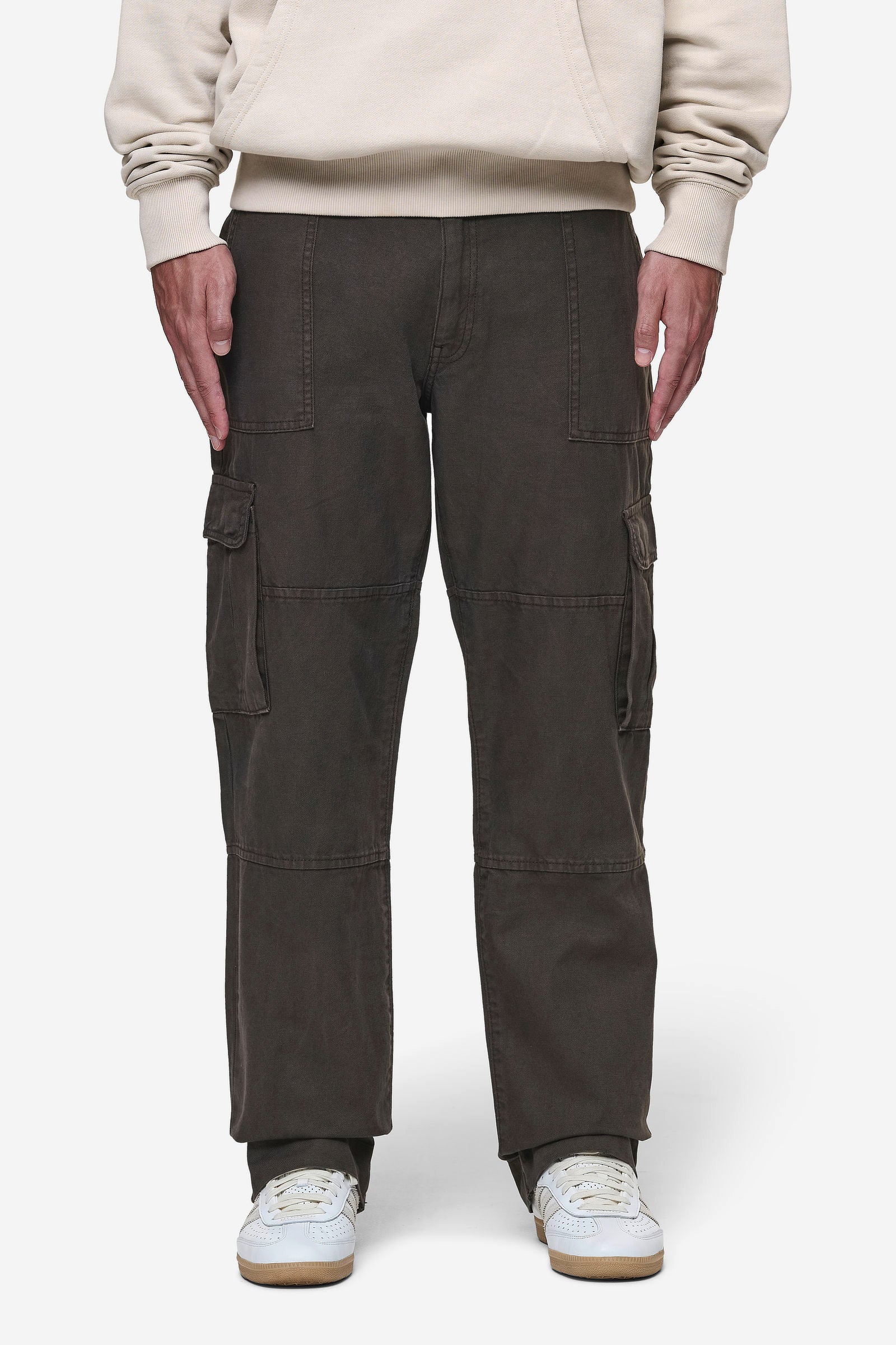 Pegador Risley Cargo Pants Dark Brown Hauptansicht aus der PEGADOR® Jeans Kollektion für Herren