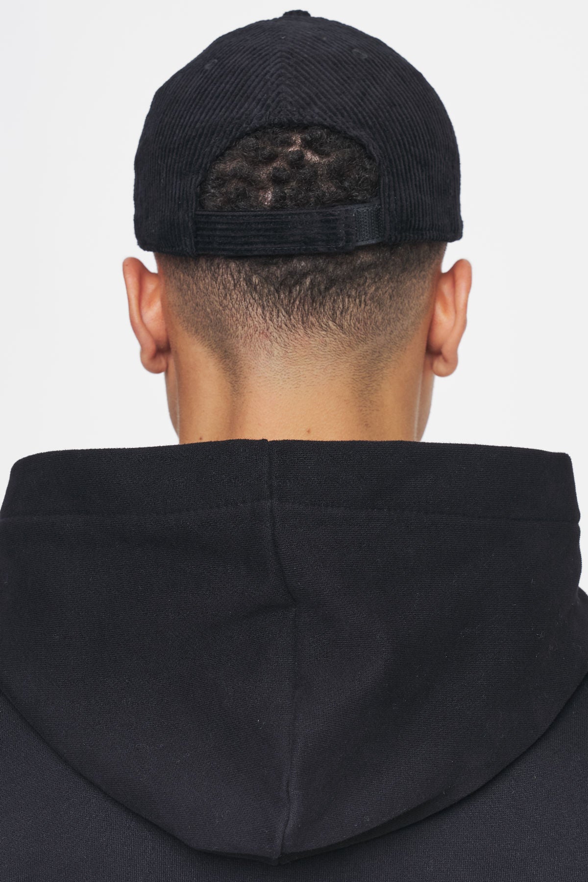 Pegador Stanton Corduroy Cap Black Seitenansicht aus der Ahead of Time Kollektion für Herren