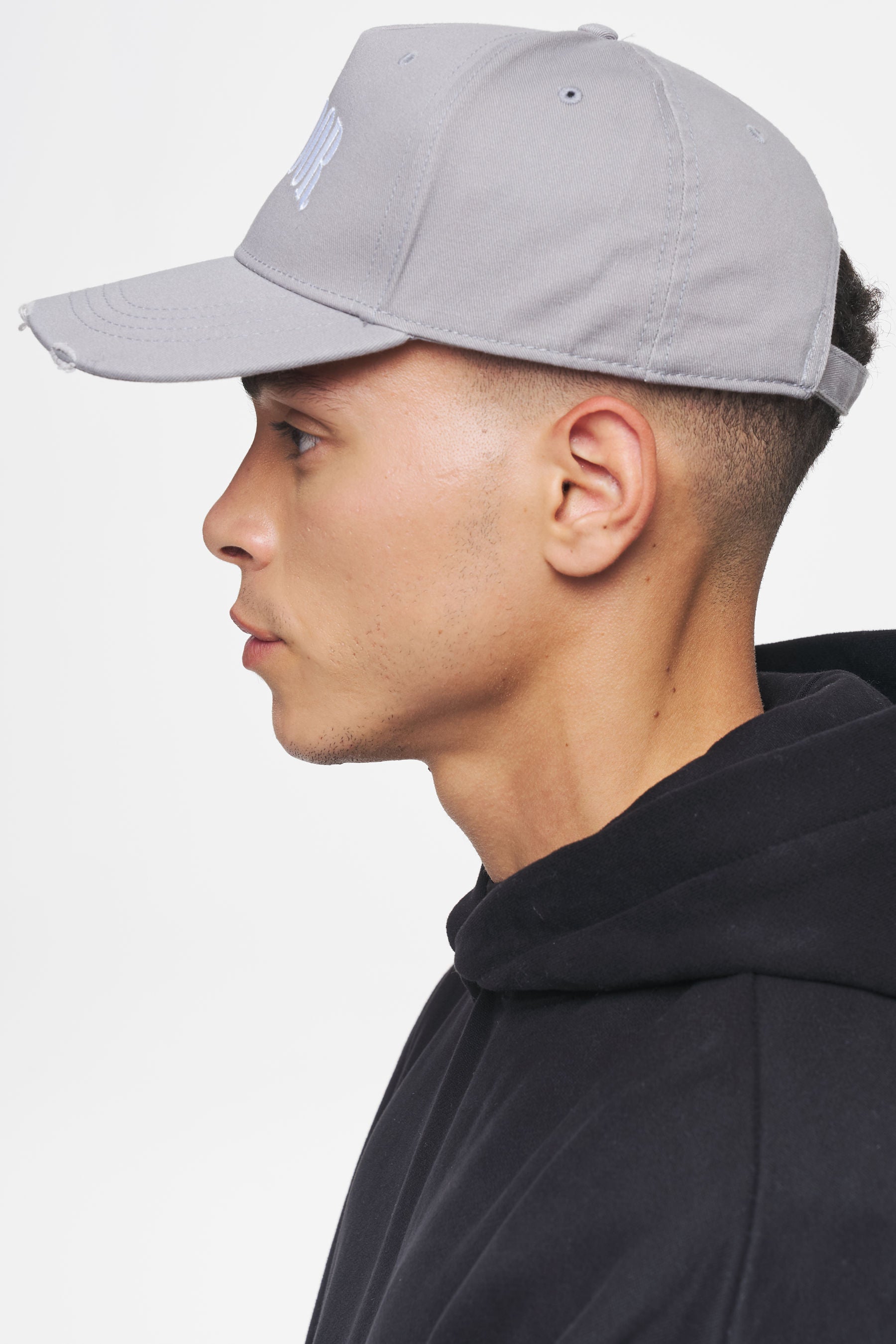 Pegador Torrance Destroyed Cap Grey Ganzkörper Bild aus der Ahead of Time Kollektion für Herren