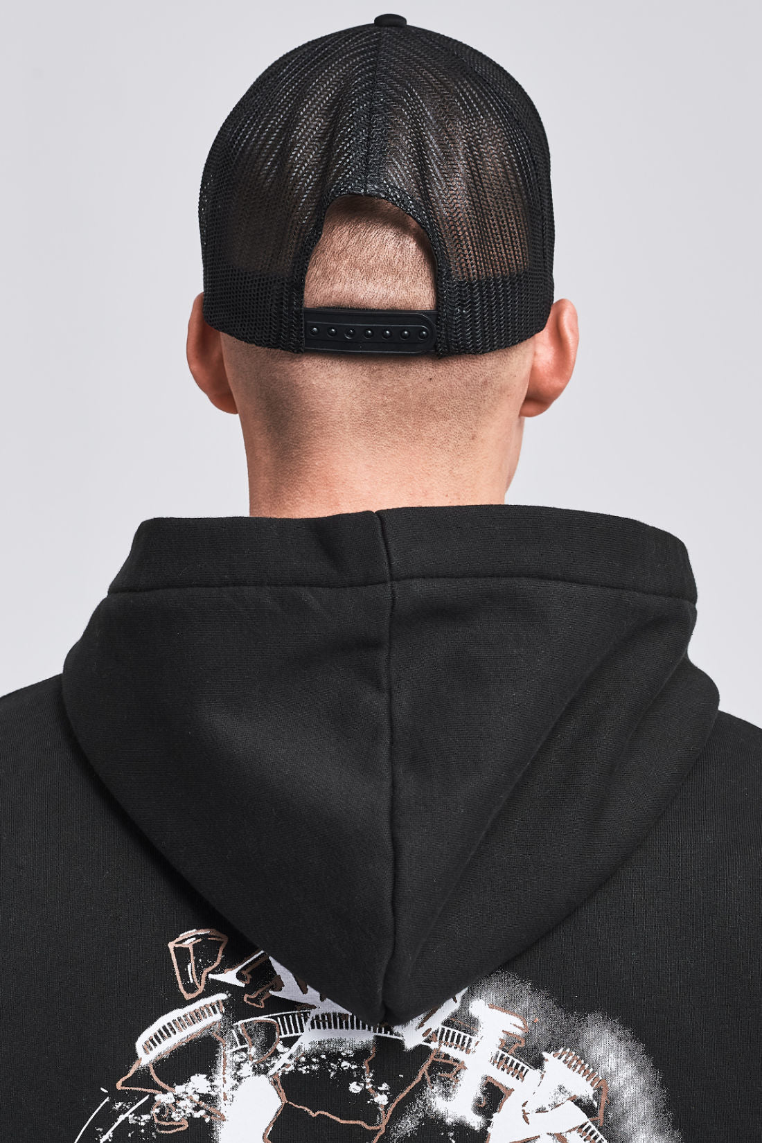 Pegador No Regrets Trucker Cap White Black Seitenansicht aus der Life We Chose Kollektion für Herren