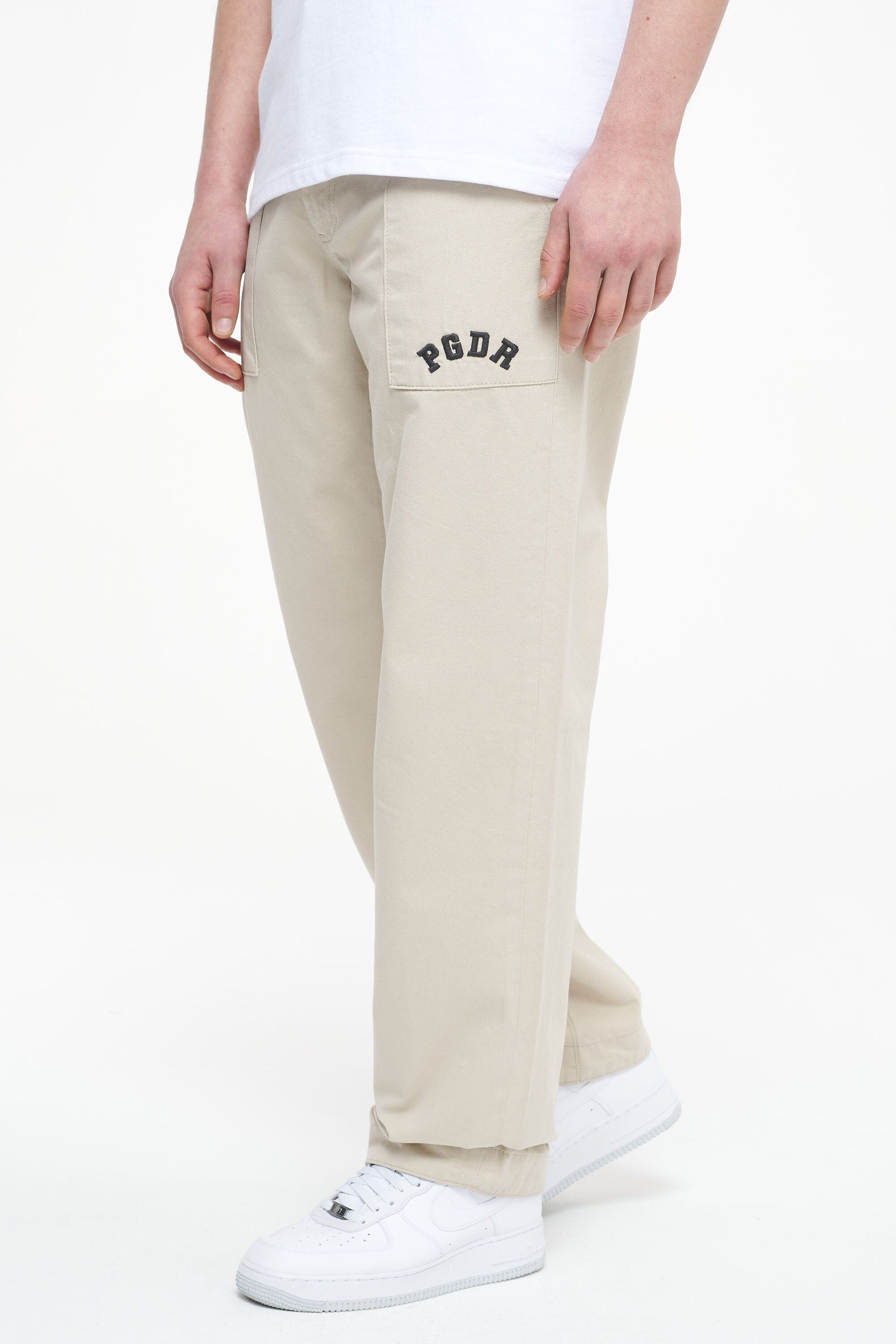 Pegador Blanka Chino Pants Stone Hauptansicht aus der Trust The Process Kollektion für Herren