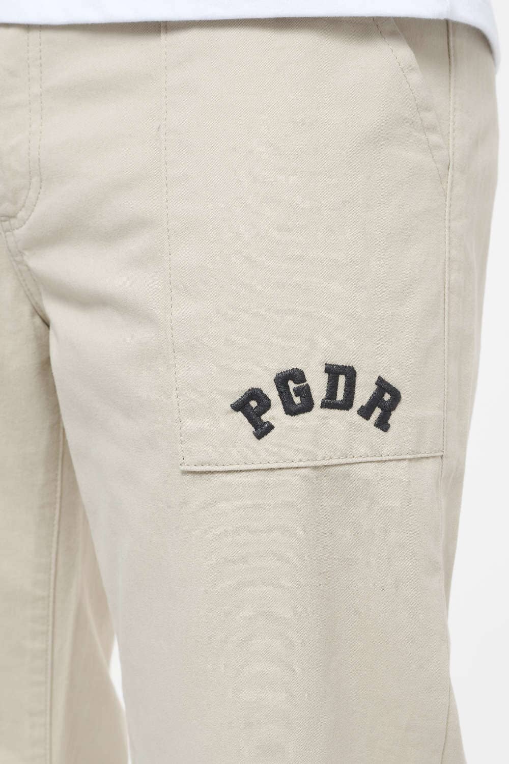 Pegador Blanka Chino Pants Stone Detailshot aus der Trust The Process Kollektion für Herren