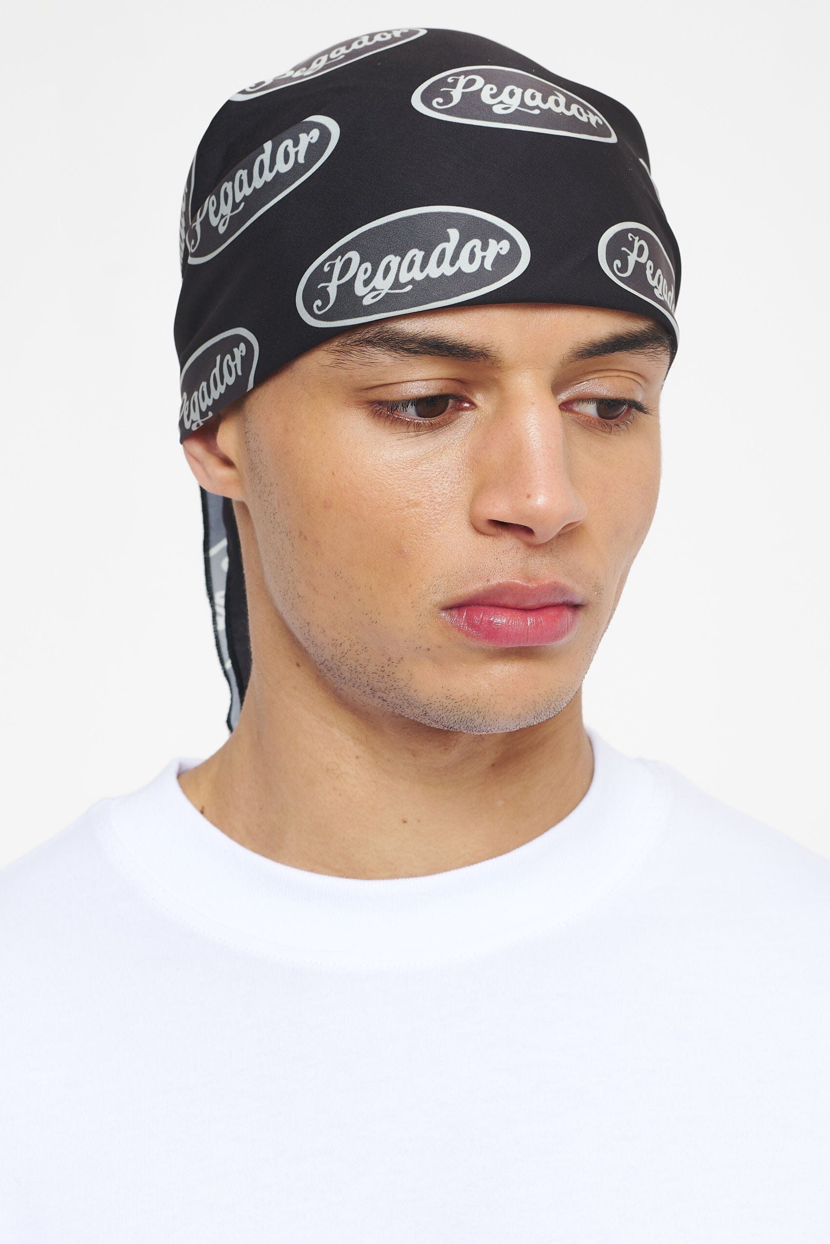 Pegador Los Amigos Bandana Black Hauptansicht aus der Trust The Process Kollektion für Herren