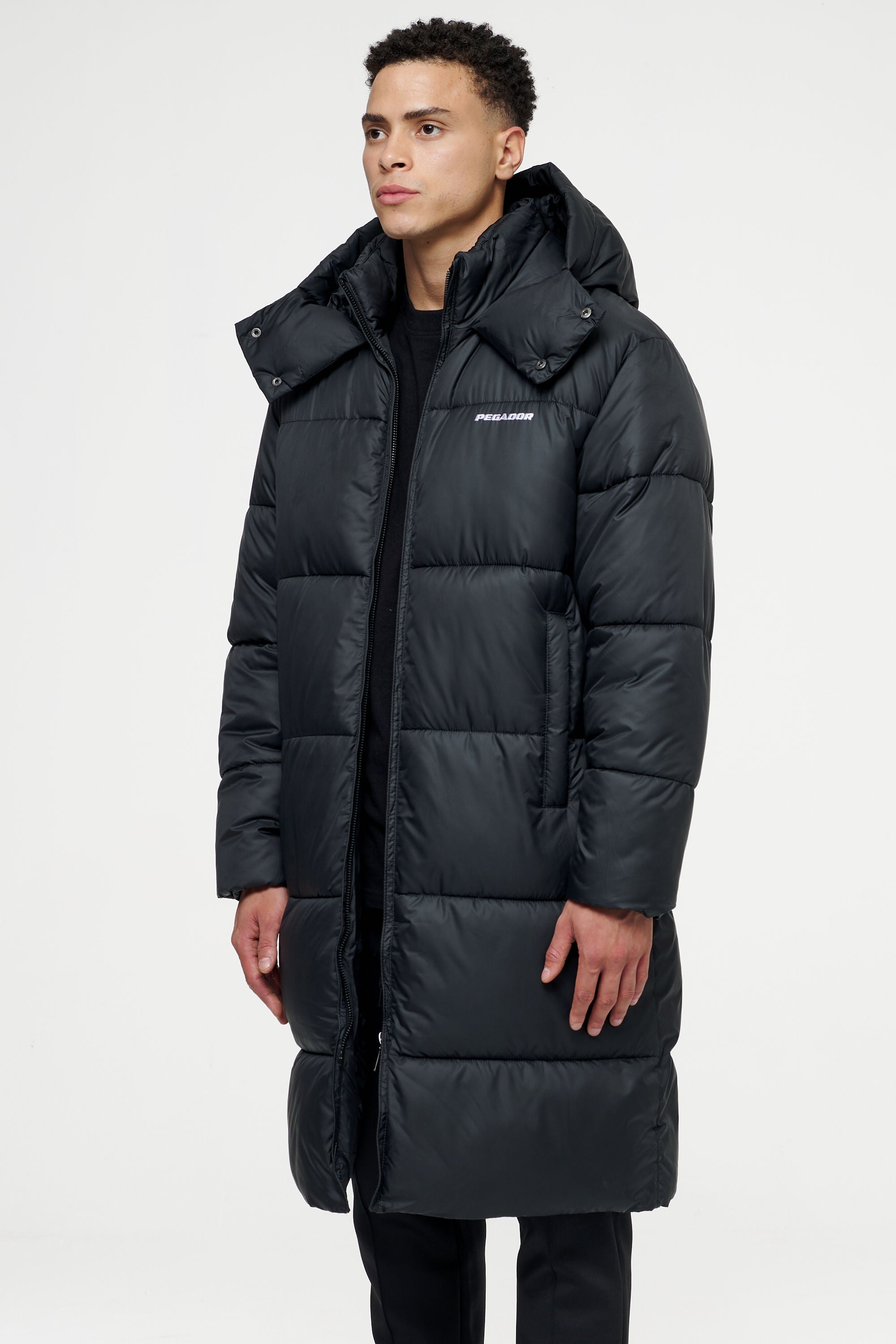 Pegador Vigo Puffer Coat Black Gegenansicht aus der PEGADOR® Outerwear 22 Kollektion für Herren