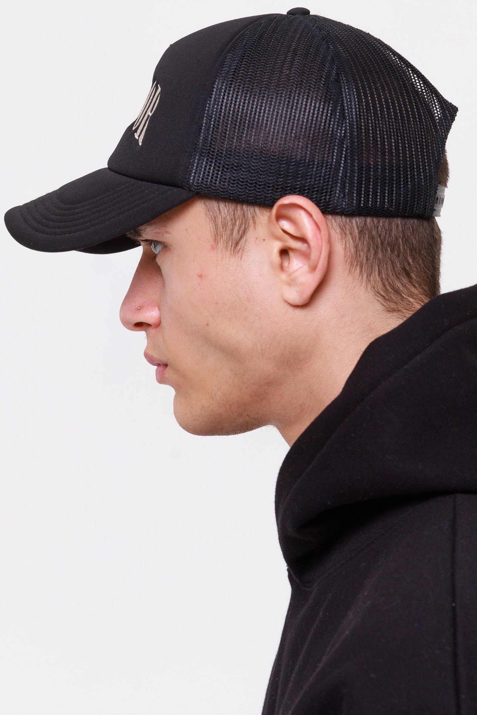 Pegador Cali Trucker Cap Black Ganzkörper Bild aus der Wild Society Kollektion für Herren